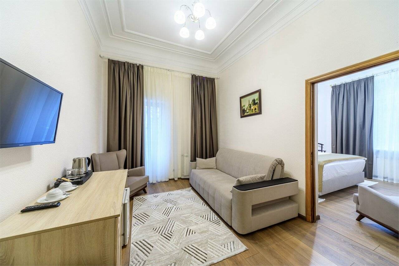 Фотографии номера Полулюкс Модерн в Гостинице Лось Москва